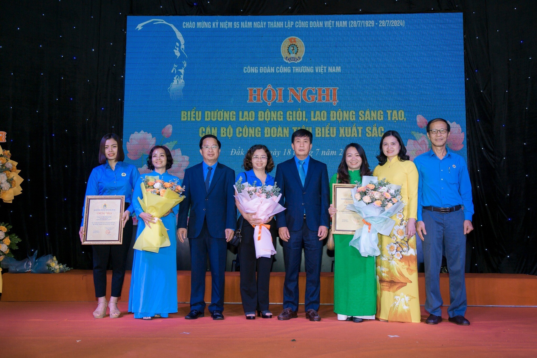 Viện KHCN Mỏ luyện kim 8