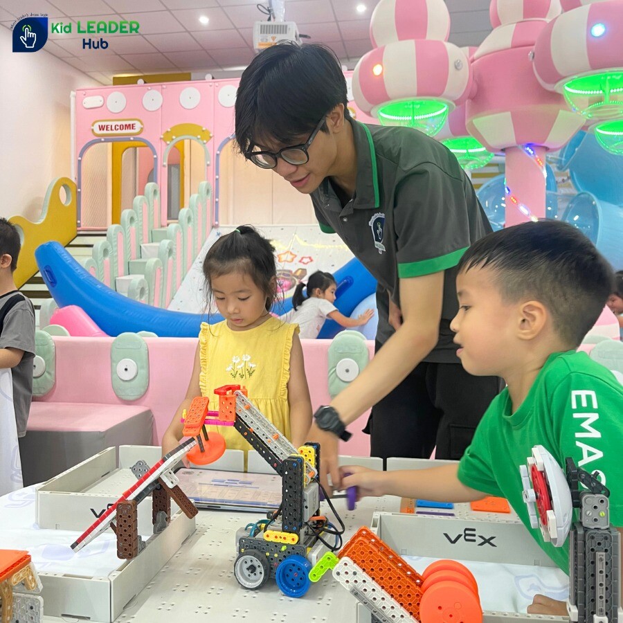 Học viện Công Nghệ Kid Leader Hub 8