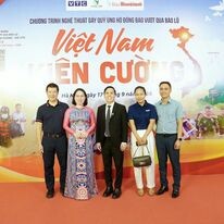 Tập đoàn Giáo dục và Đầu tư EI 2