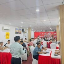 Trường Doanh Nhân Top Olympia 8