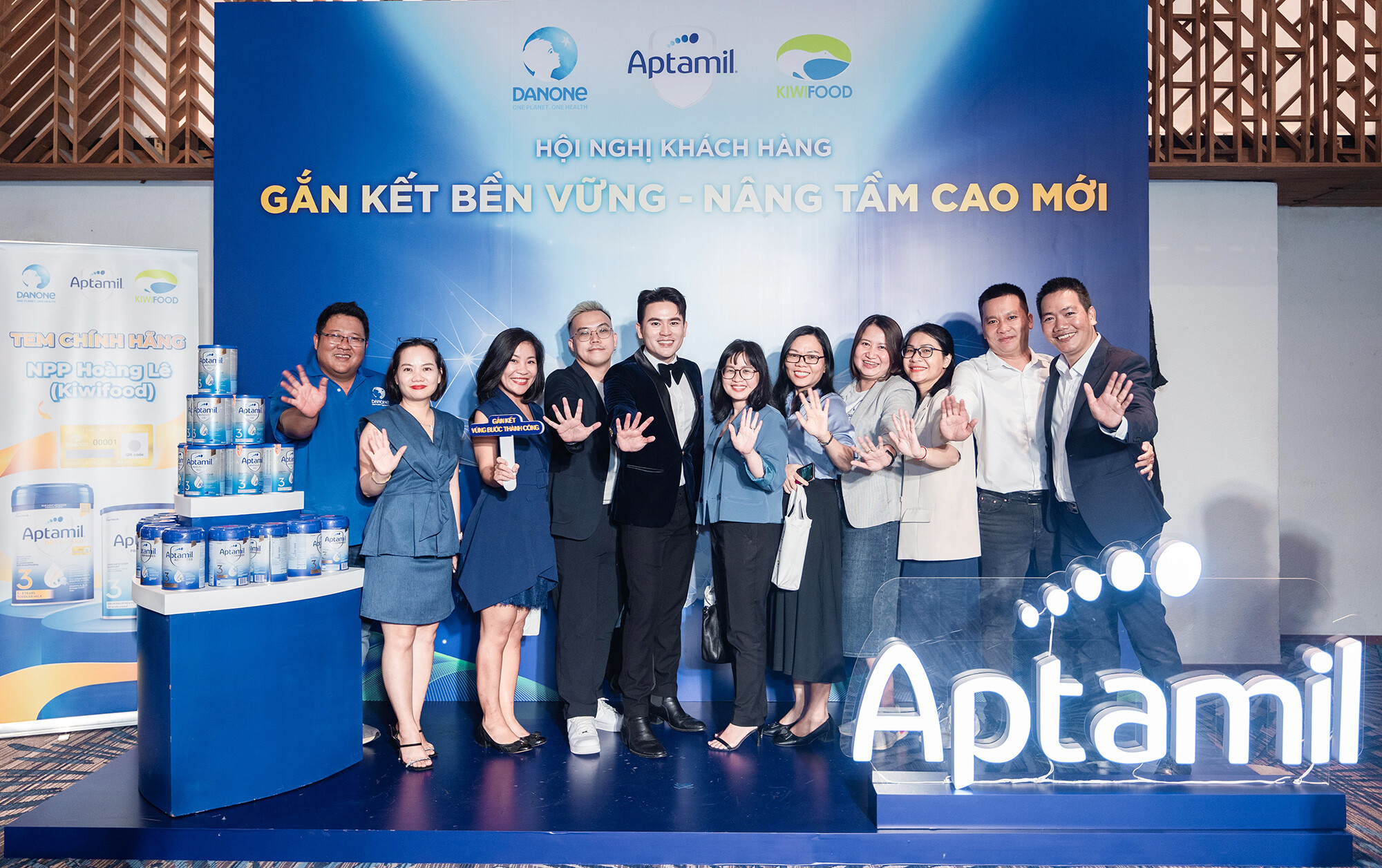 THƯƠNG MẠI HOÀNG LÊ - Kiwifood Hoàng Lê 1