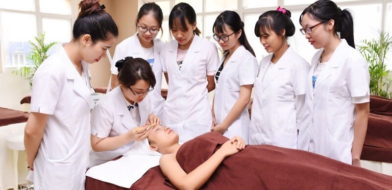 MUA BÁN CƠ CẤU SÁP NHẬP DOANH NGHIỆP M&A VIỆT NAM 2