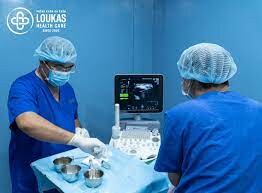 Y khoa Loukas 1
