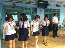 Trường THCS & THPT Nhân Văn 2