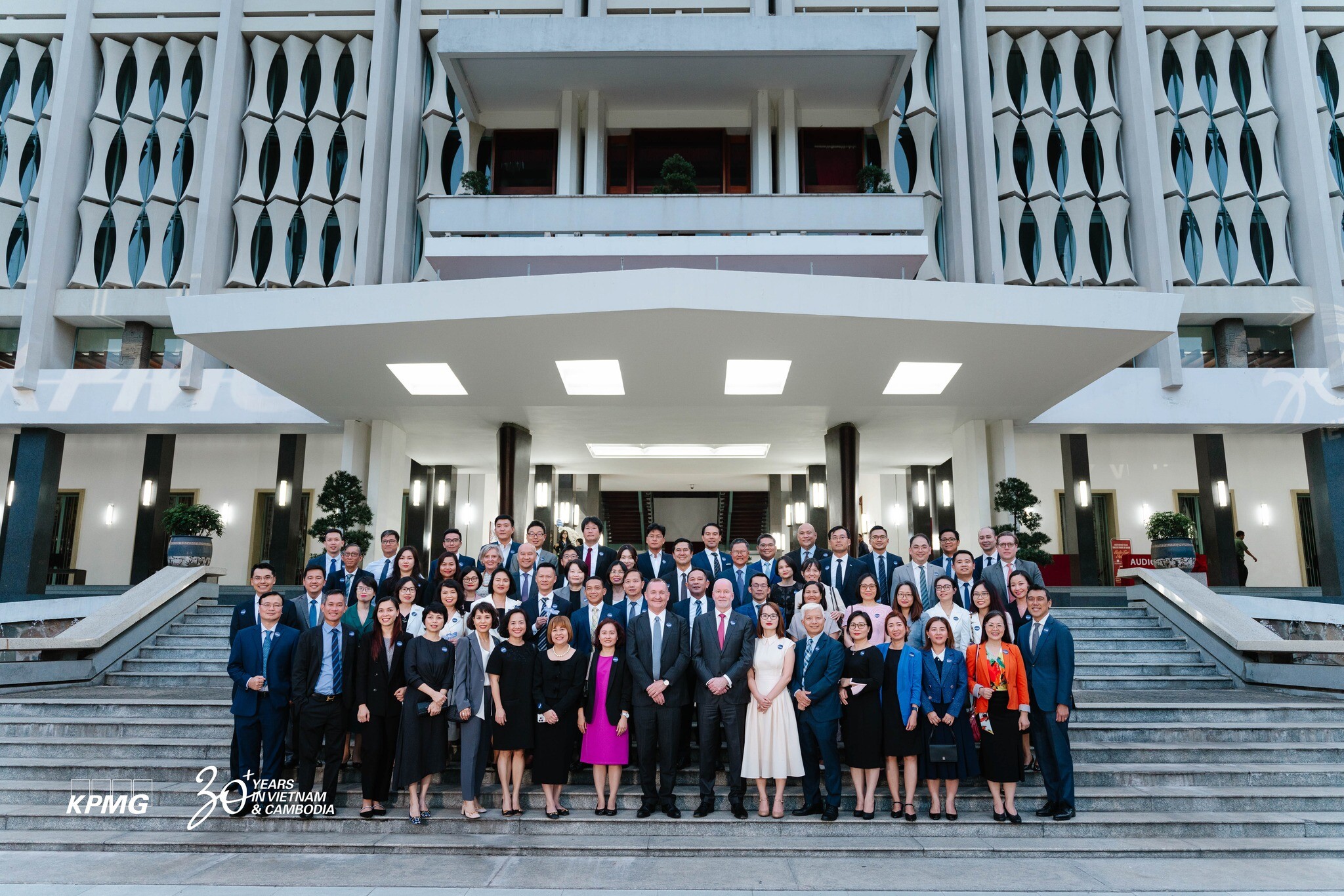 Tập Đoàn Kiểm Toán KPMG 3