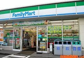 Family Mart 14