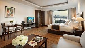 Elegant Suites Westlake 8