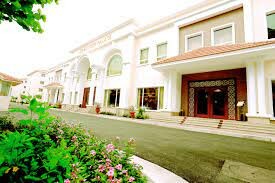 GS-HP SUNFLOWER INT'L VILLAGE CORP 9