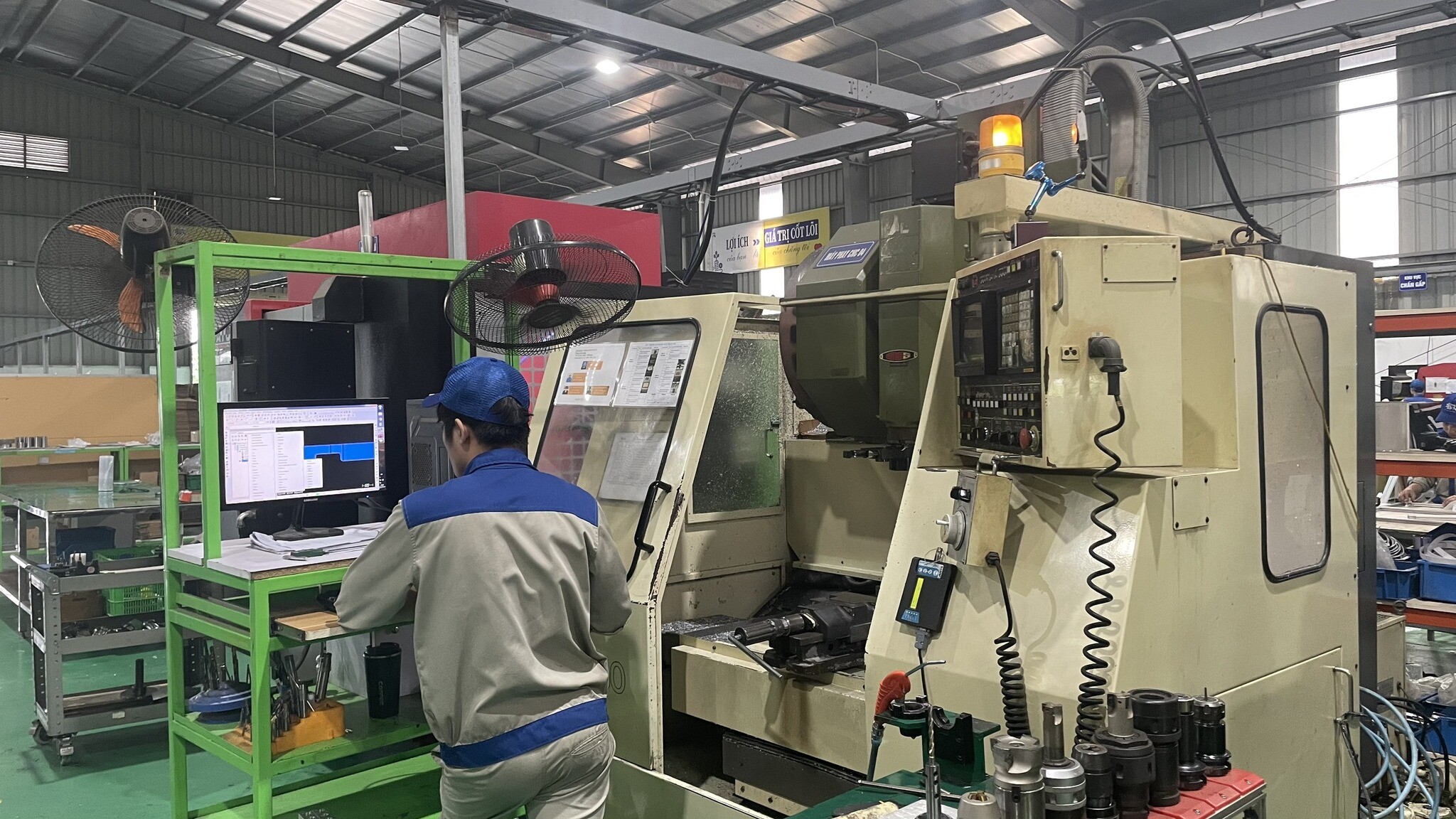 CƠ KHÍ CHÍNH XÁC PHI ĐOÀN 9