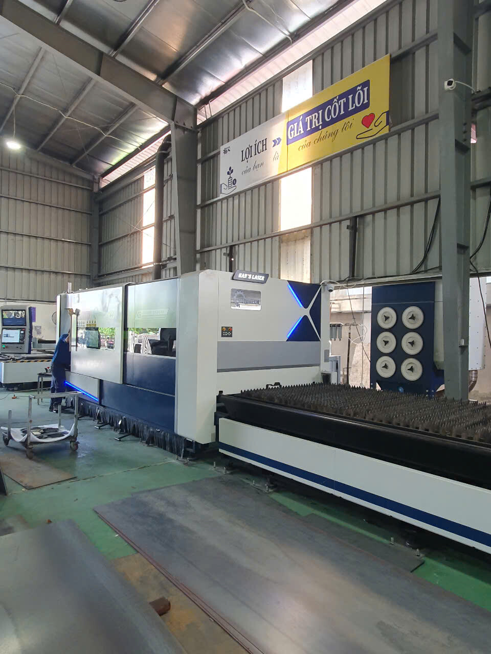 CƠ KHÍ CHÍNH XÁC PHI ĐOÀN 8