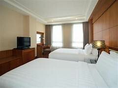 Khách sạn Nhật Hạ L'Opera 4