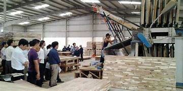 XUẤT NHẬP KHẨU VÀ THƯƠNG MẠI EUREKA 4