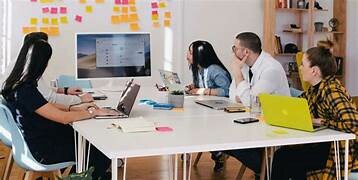 CÔNG TY TRUYỀN THÔNG VÀ GIÁO DỤC LYON 5