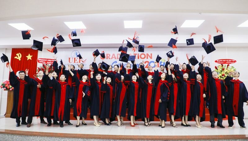 ĐẠI HỌC KINH TẾ - TÀI CHÍNH TP.HCM (UEF) 9