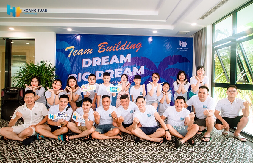 PHÁT TRIỂN CÔNG NGHỆ VÀ TRUYỀN THÔNG HOÀNG TUẤN 4