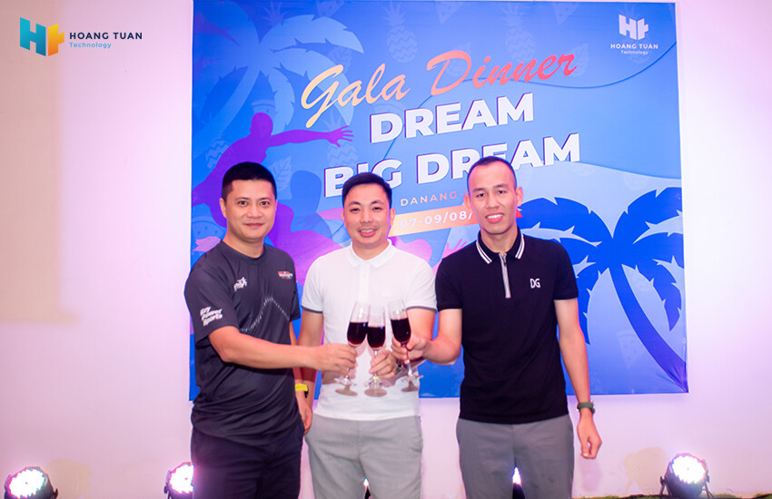 PHÁT TRIỂN CÔNG NGHỆ VÀ TRUYỀN THÔNG HOÀNG TUẤN 5