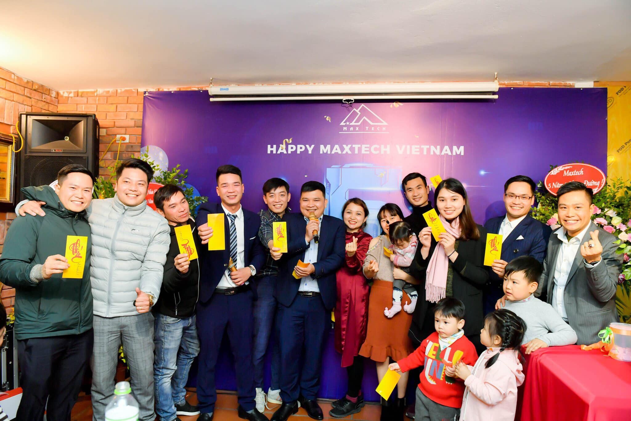 MAXTECH VIỆT NAM 4