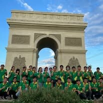 Tập Đoàn Địa Ốc Hoàng Việt - Hoàng Việt Group 10