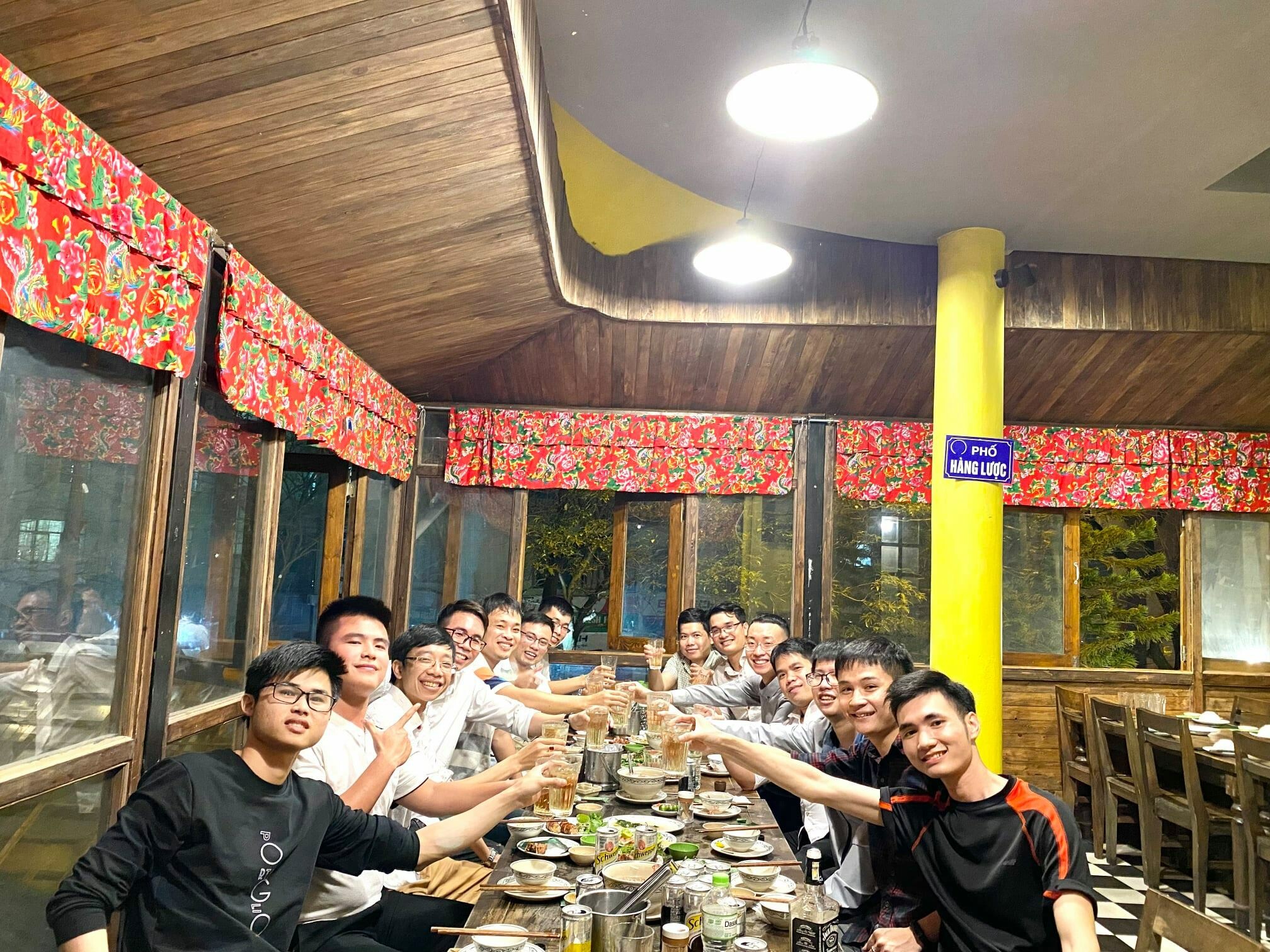 KOYAMA KINZOKU VIỆT NAM 2