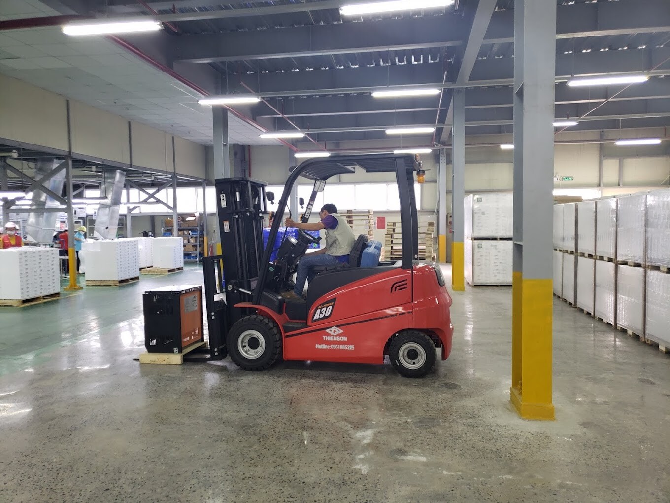 Xe nâng Thiên Sơn 10