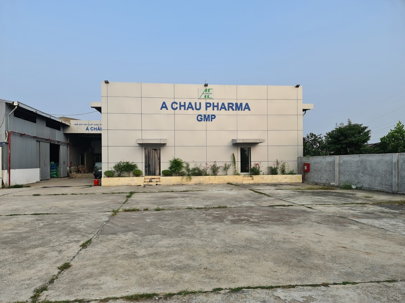 Thương Mại Dược Phẩm Quốc Tế Á Châu 2