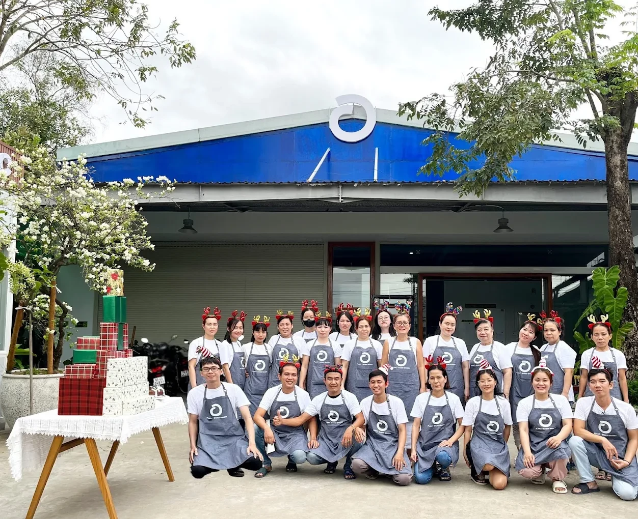 O PLANT-BASED FOOD 9