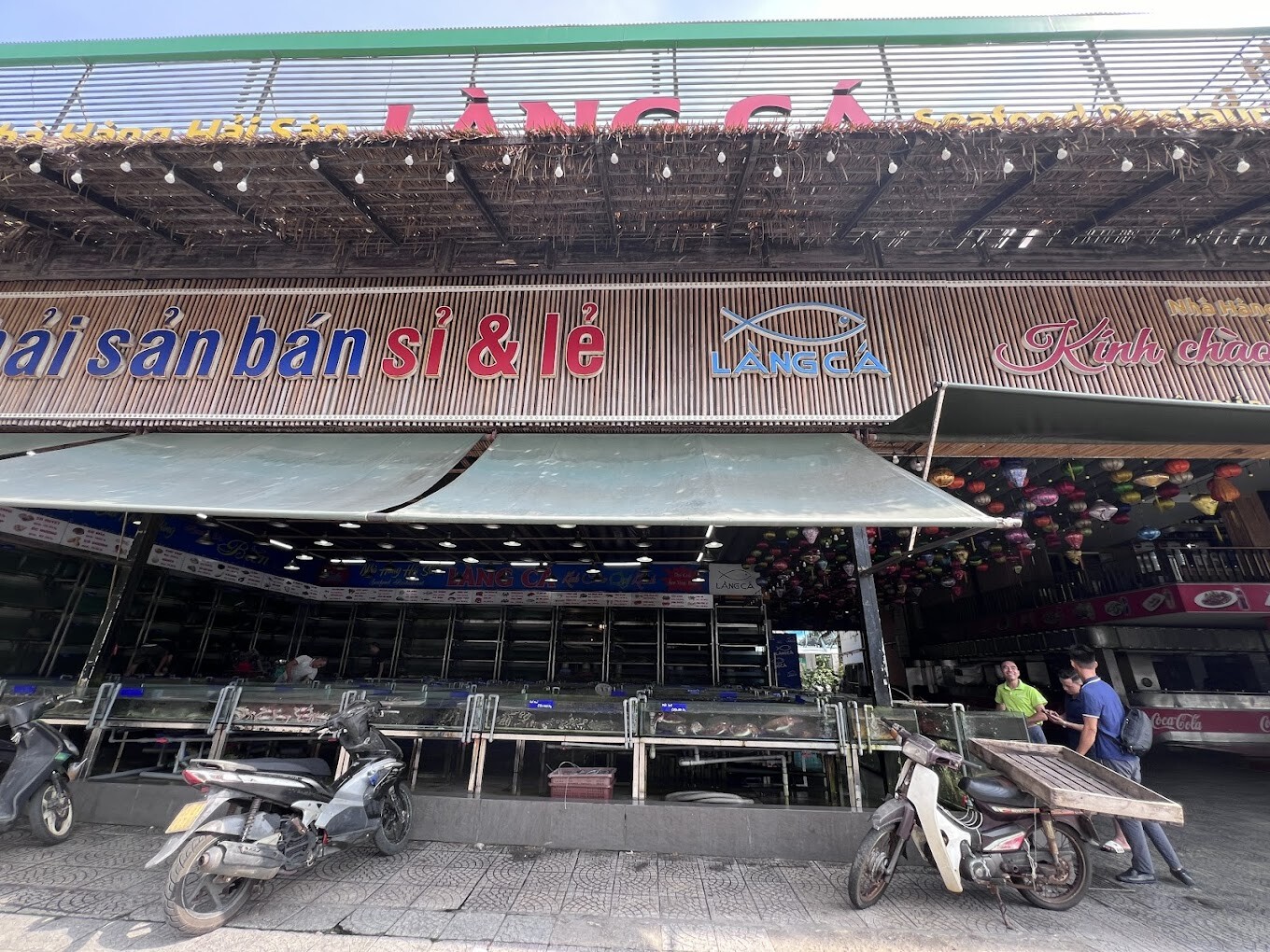 Nhà Hàng Hải Sản Làng Cá 4