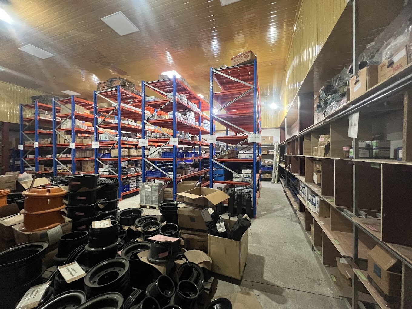 Xe nâng Thiên Sơn 11