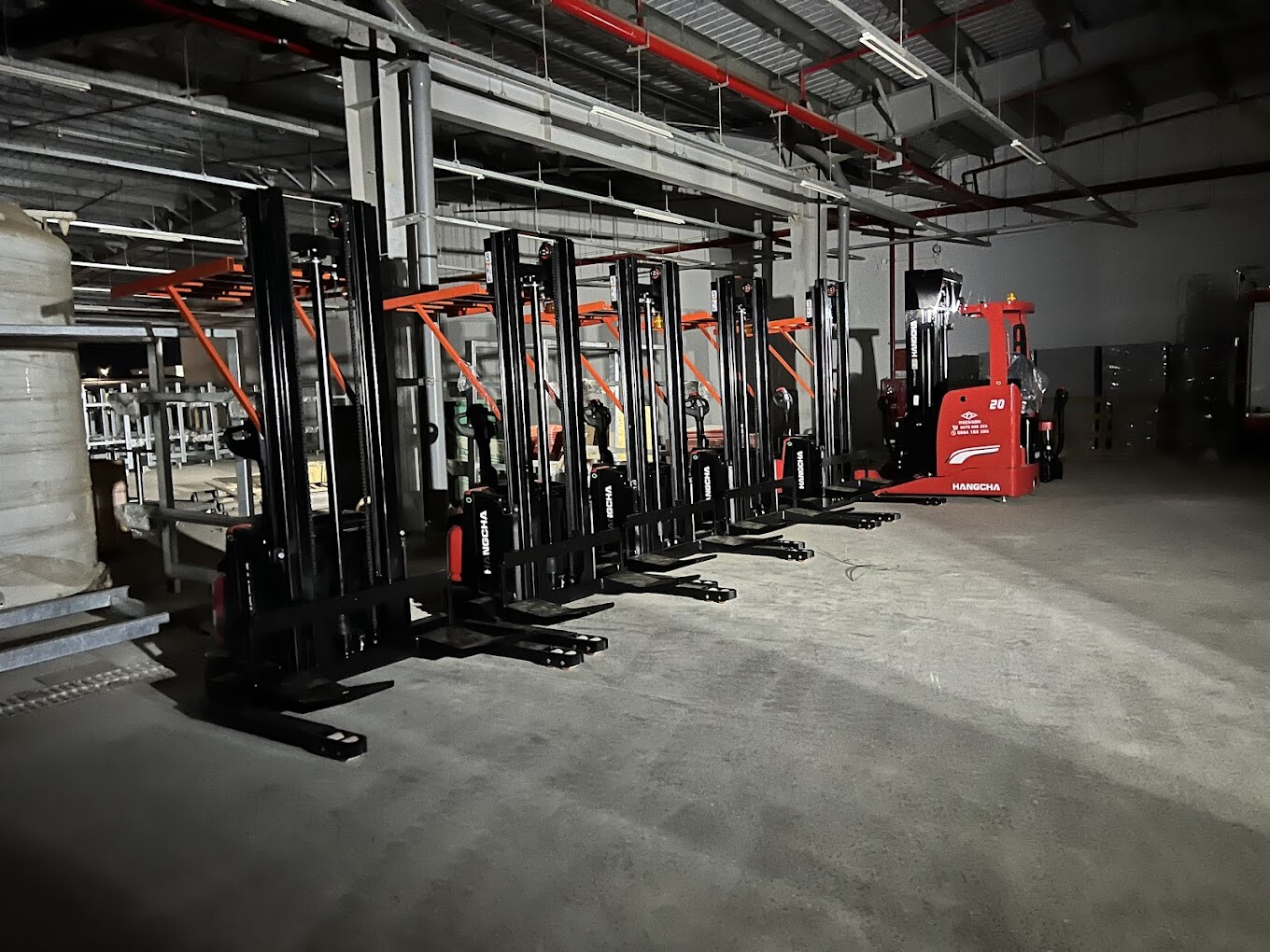 Xe nâng Thiên Sơn 12