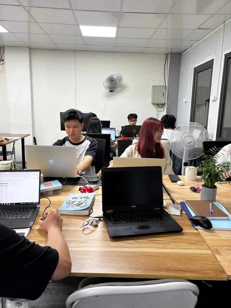 PHỤ TÙNG Ô TÔ FREY VIỆT NAM 1