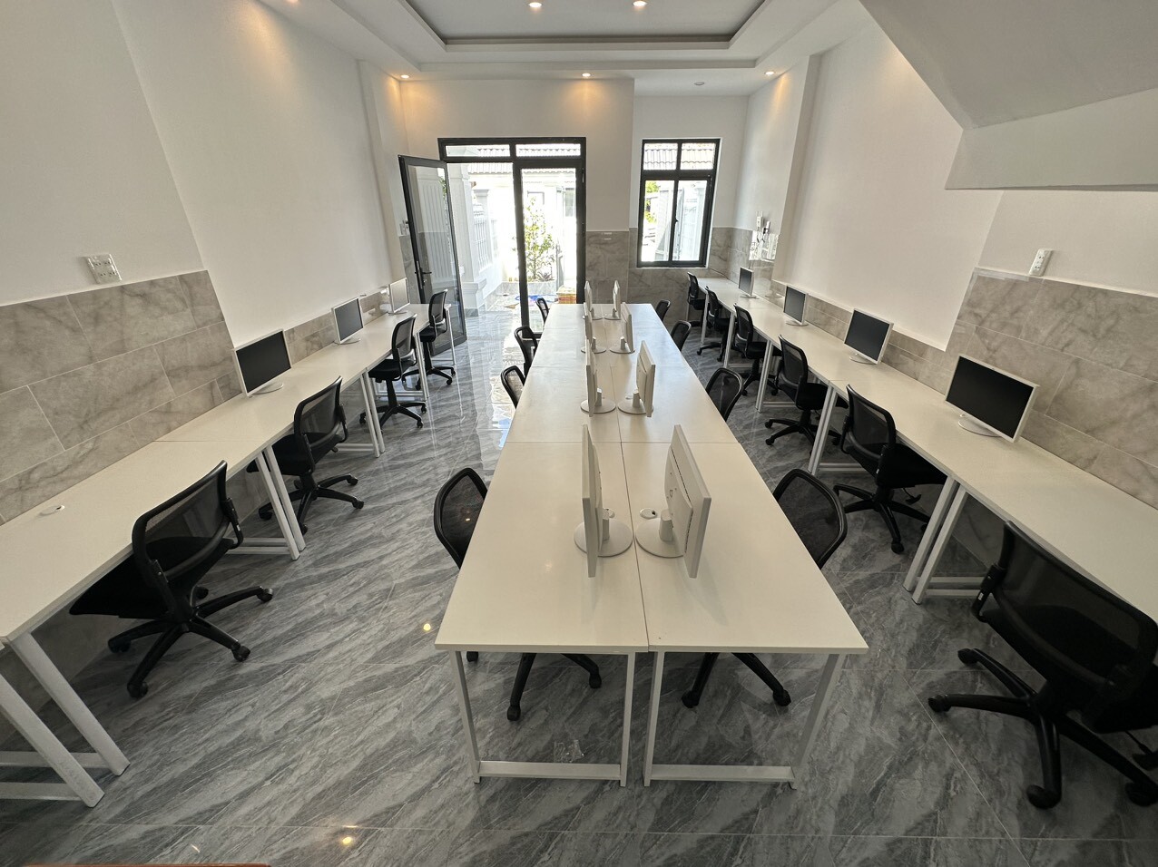 GOOD REVIEW SERVICE 3