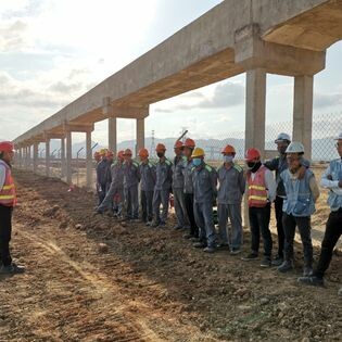 Xây Dựng Hằng Đại 8