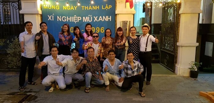 CÔNG TY CỔ PHẦN MŨ XANH (BLUE HAT) 1