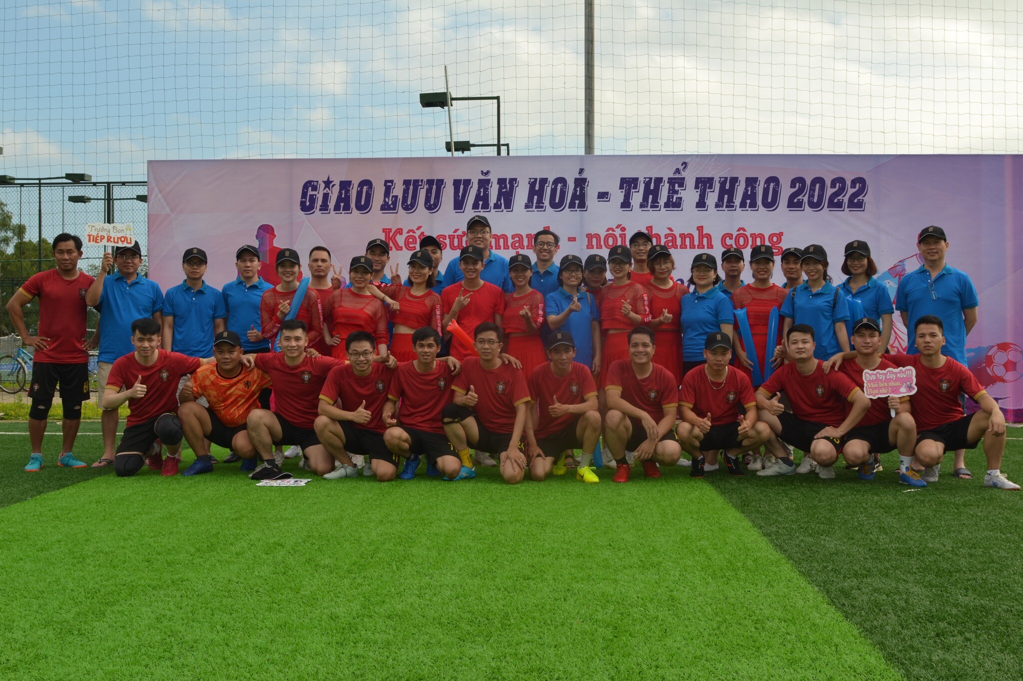 PHÁT TRIỂN HẠ TẦNG VIỄN THÔNG 1