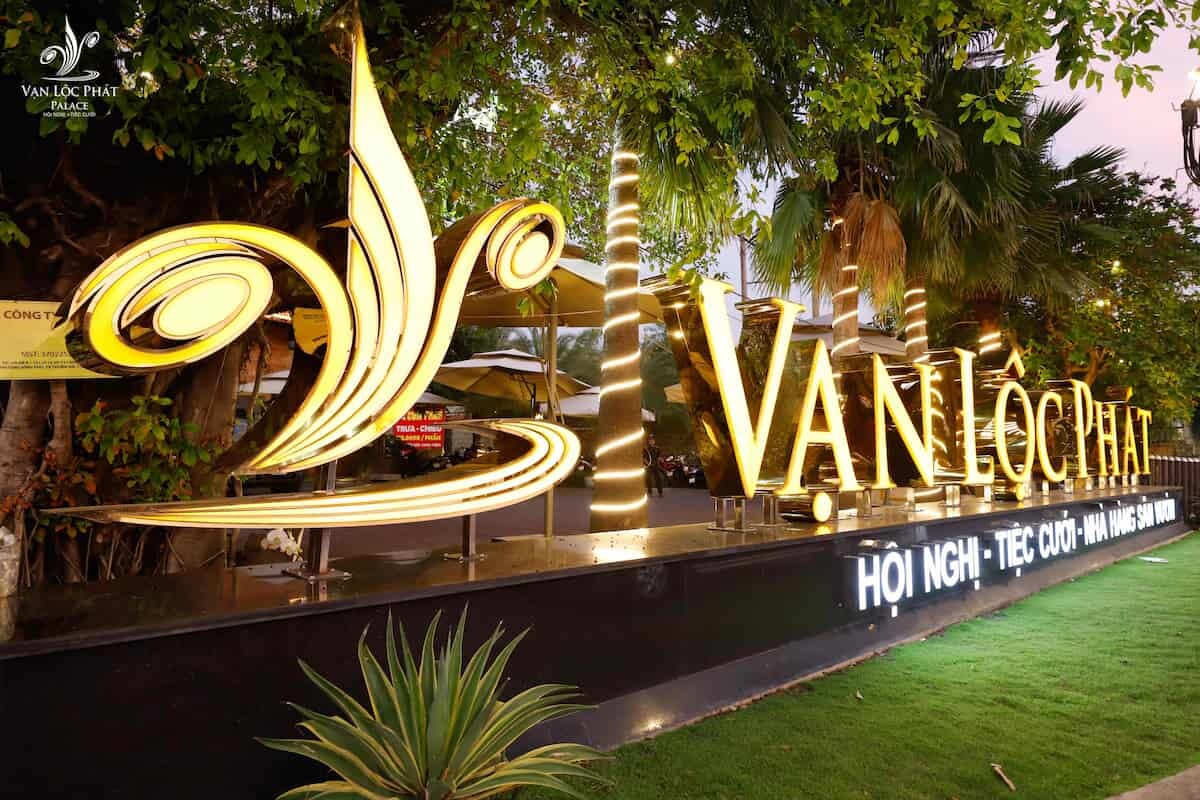 NHÀ HÀNG ẨM THỰC VẠN LỘC PHÁT 1