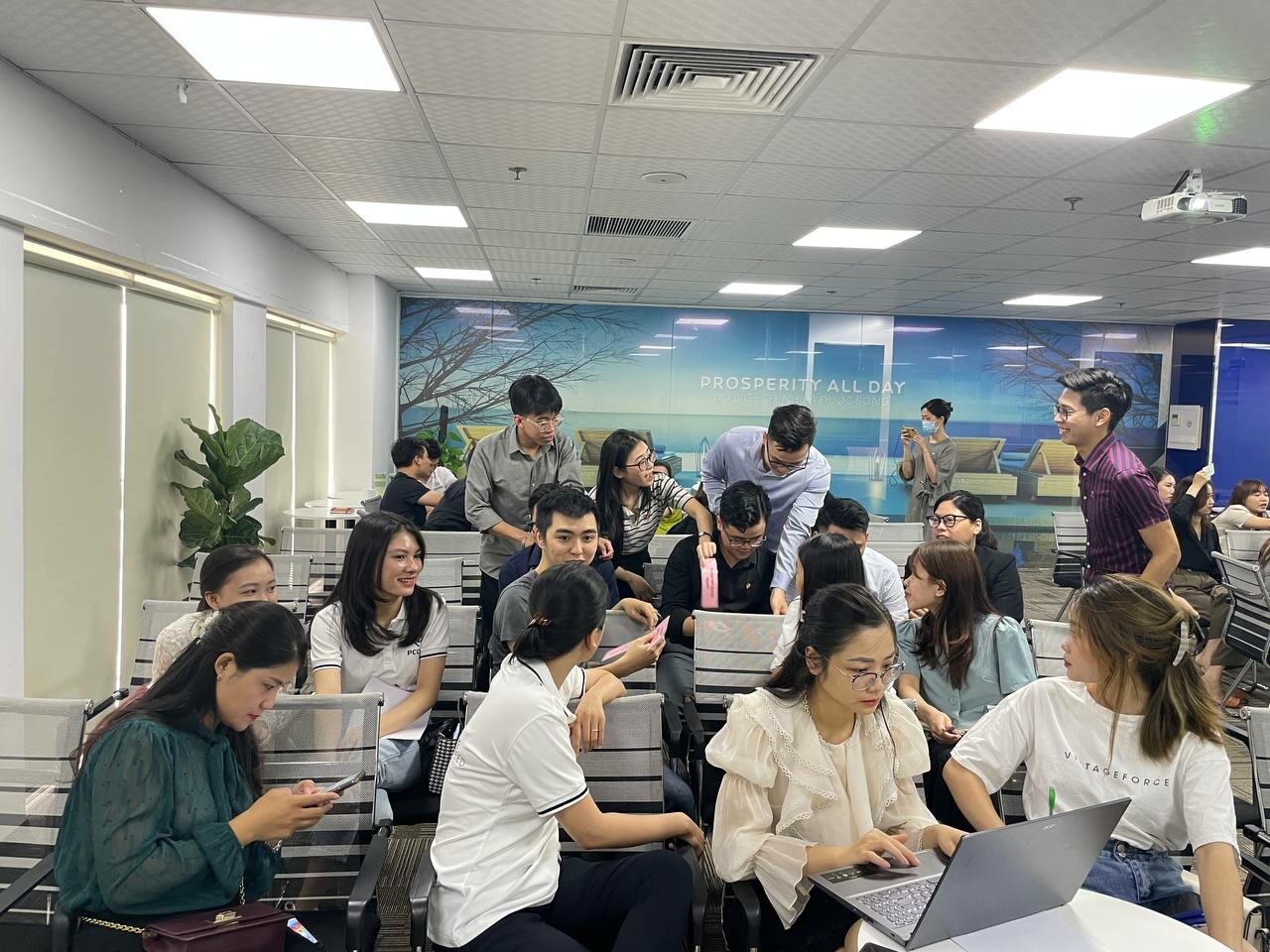 Tập đoàn PCorp 8