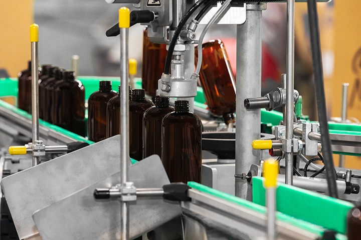 Nhựa Hồng Đông 11