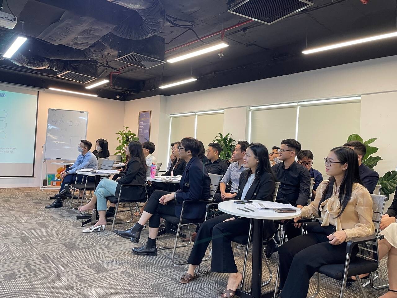 Tập đoàn PCorp 11