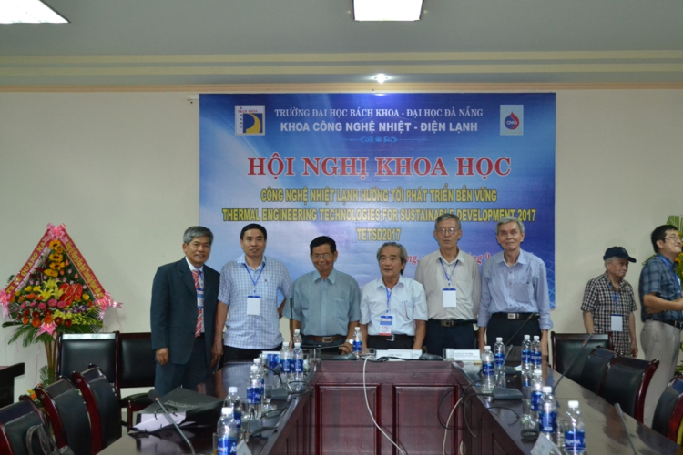 Đầu Tư Công Nghiệp Xnk Đông Dương 11