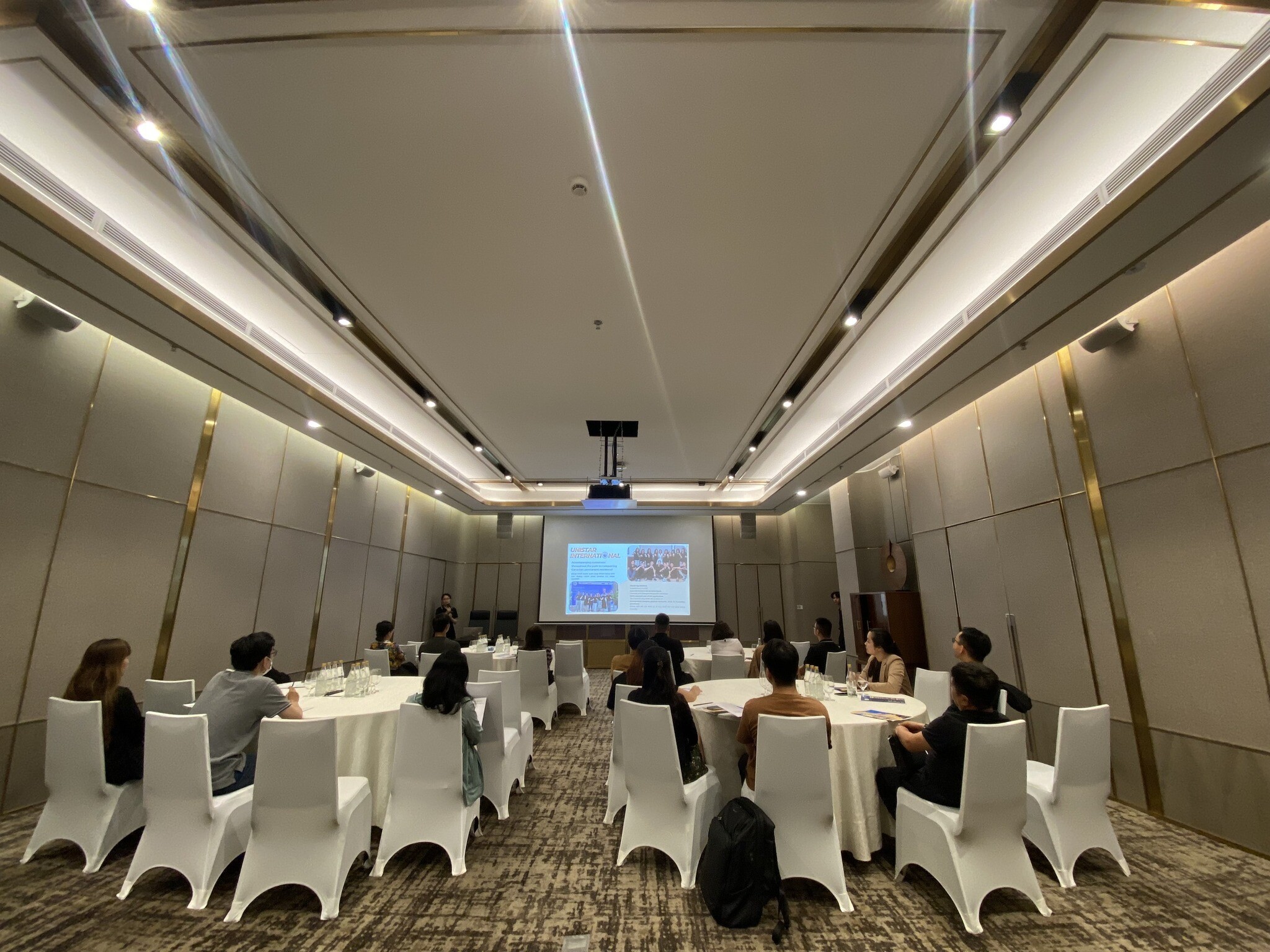 Unistar International 6