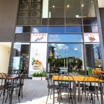 Nhà hàng khách sạn Phạm Vân 8