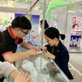 Dược Phẩm Nha Khoa Hoàn Cầu 6