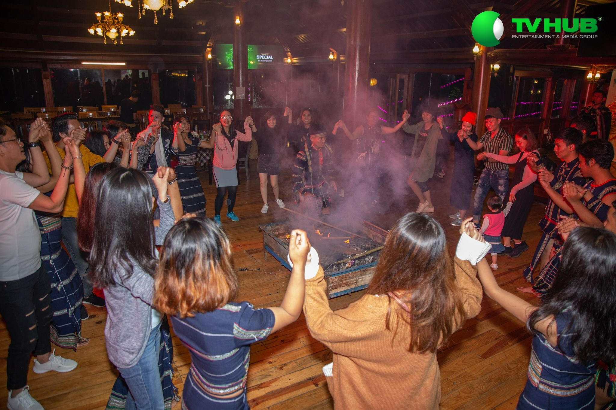 TV HUB Entertainment 3