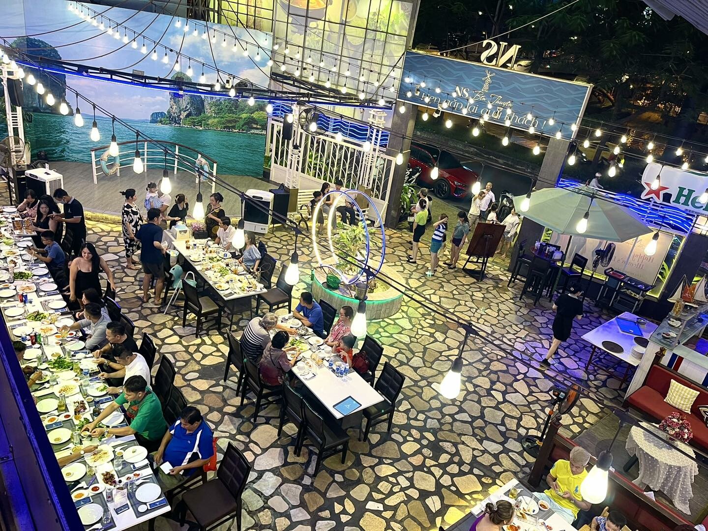 NHÀ HÀNG NS BẾN THUYỀN 18