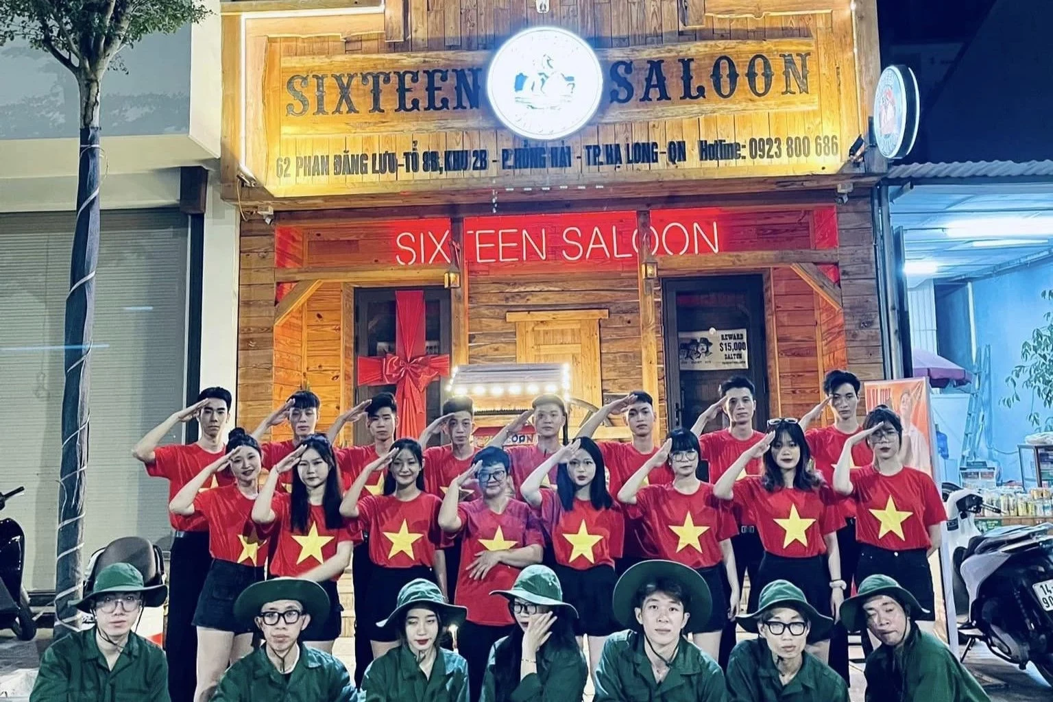 Sixteen Saloon 2