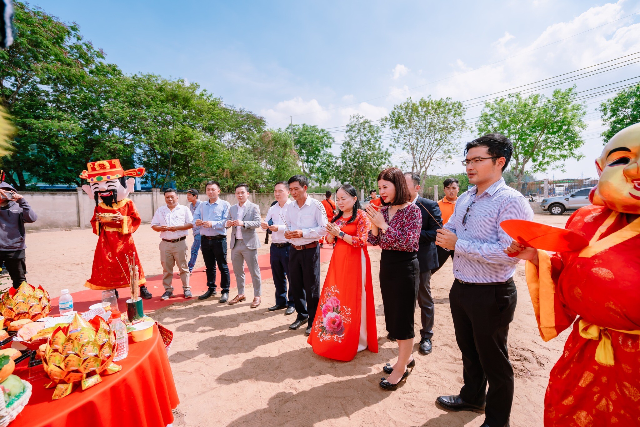 Đầu Tư Phát Triển Và Thương Mại Quốc Tế Việt An 8