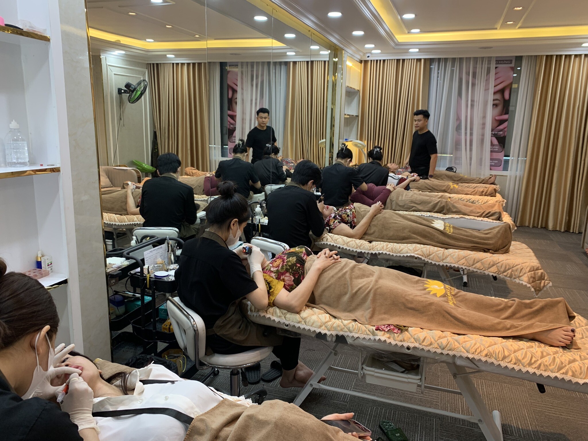 HOÀNG HƯNG BEAUTY CENTER 8