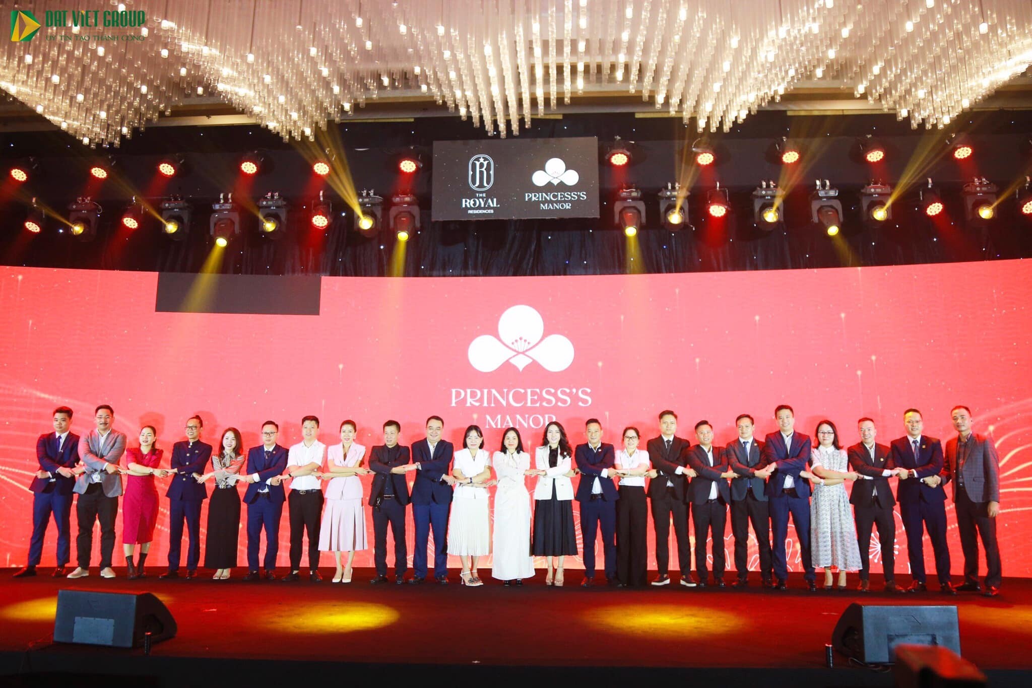 Bất động sản Đất Việt Group 4