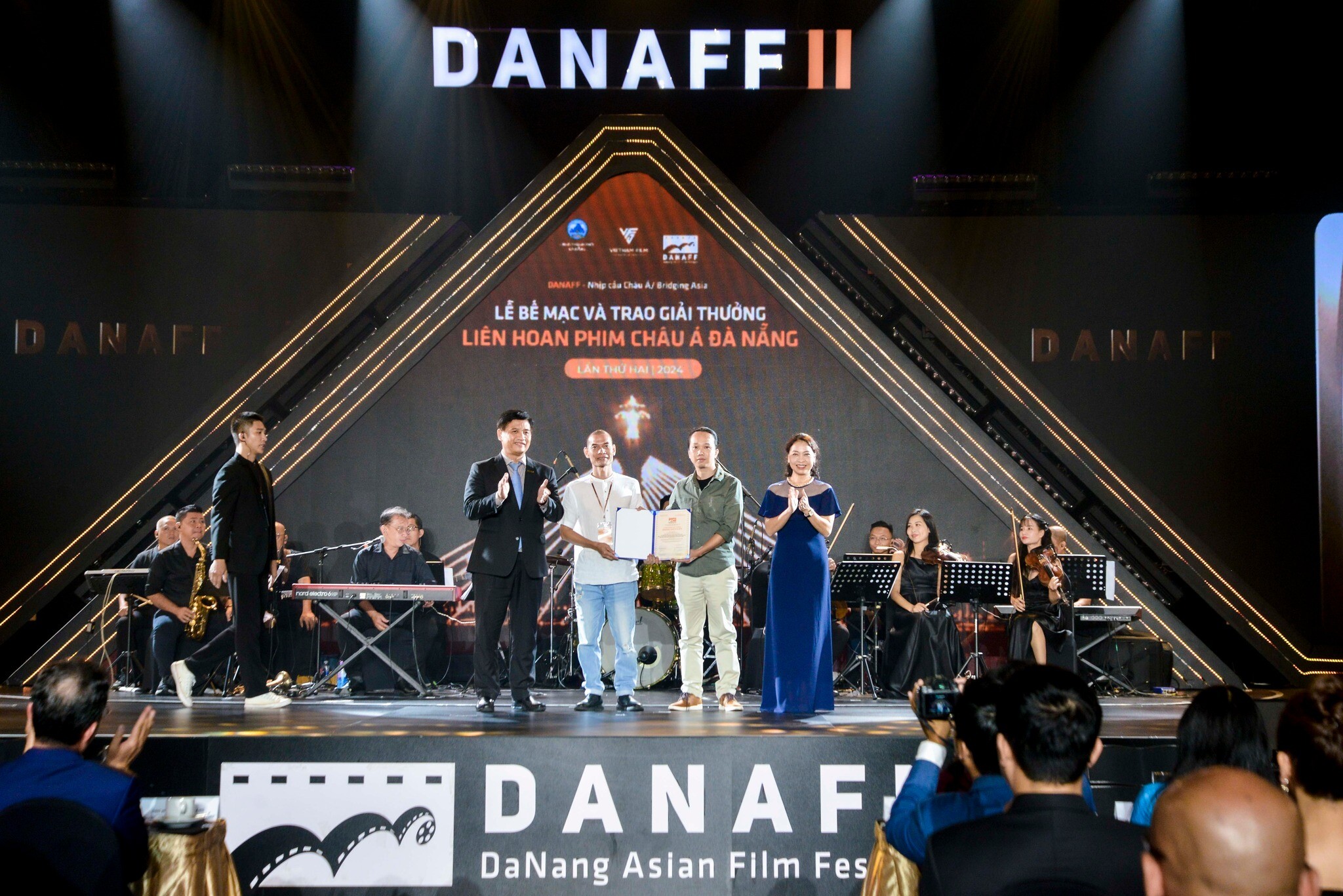 Universe Media Vietnam 11