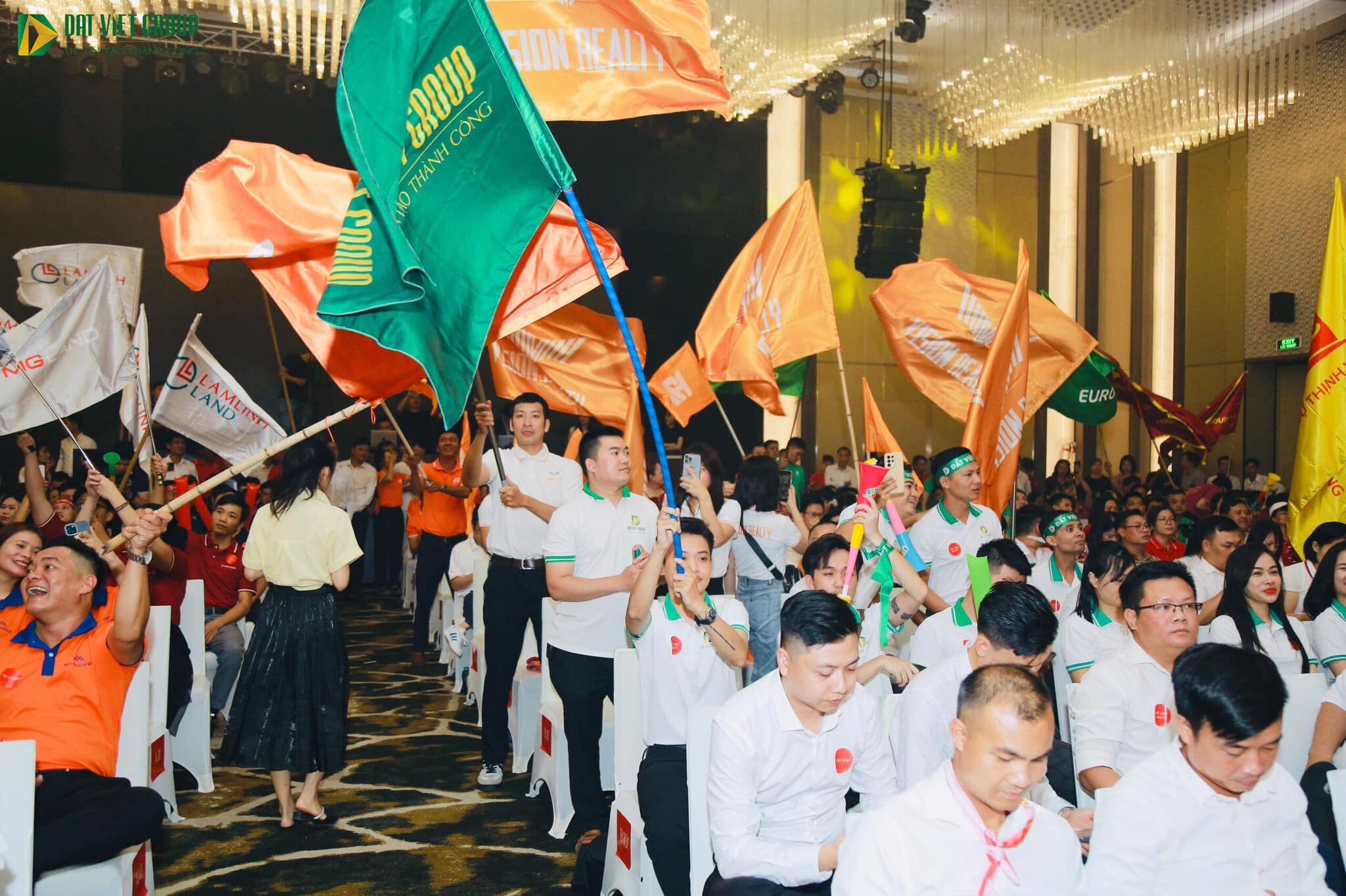 Bất động sản Đất Việt Group 2